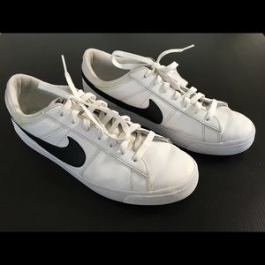 Nike Match Supreme leather causal shoes men’s 11
